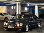 Mercedes E 320-2