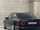 Mercedes E 320-3