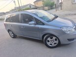 Opel Zafira-9