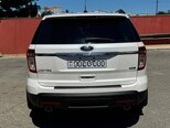 Ford Explorer-4