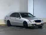 Mercedes E 320-1