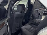 Mercedes E 220-21