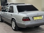 Mercedes E 220-2