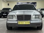 Mercedes E 220-1