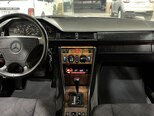 Mercedes E 220-13
