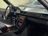 Mercedes E 220-17