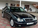 Mercedes E 270-1