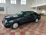 Mercedes E 270-3