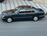 Mercedes E 270-2