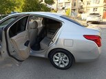 Nissan Sunny-15