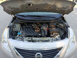 Nissan Sunny-11