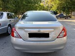 Nissan Sunny-8