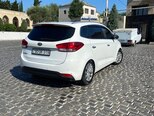 Kia Carens-3