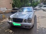 Mercedes E 240-2