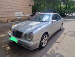 Mercedes E 240-4