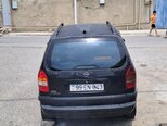 Opel Zafira-2