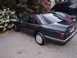 Mercedes 250 D-2