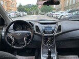 Hyundai Elantra-3