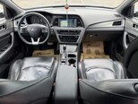 Hyundai Sonata-12