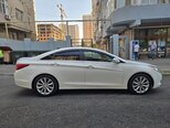 Hyundai Sonata-5