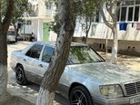 Mercedes E 220-2