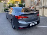 Hyundai Elantra-6