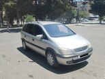 Opel Zafira-2