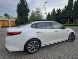 Kia Optima-2