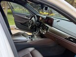 BMW 530e-11