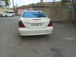 Mercedes E 220-2