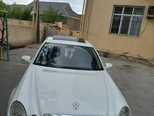 Mercedes E 220-1