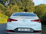 Hyundai Elantra-7