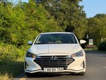 Hyundai Elantra-1