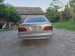 Mercedes E 320-2