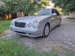 Mercedes E 320-8