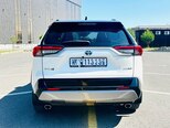 Toyota RAV4-6