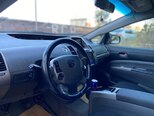 Toyota Prius-17