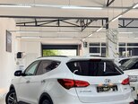 Hyundai Santa Fe-12