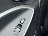 Hyundai Santa Fe-25