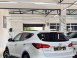 Hyundai Santa Fe-10