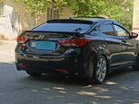 Hyundai Elantra-2