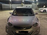 Hyundai Elantra-1