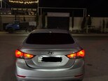 Hyundai Elantra-6