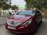 Hyundai Sonata-14