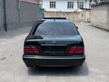 Mercedes E 320-2