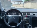 Mercedes E 320-10