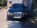 Mercedes E 300-1
