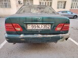 Mercedes E 200-4