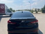 Hyundai Elantra-4