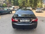 Hyundai Sonata-4